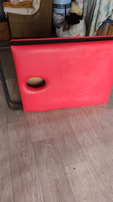 Массажная кушетка