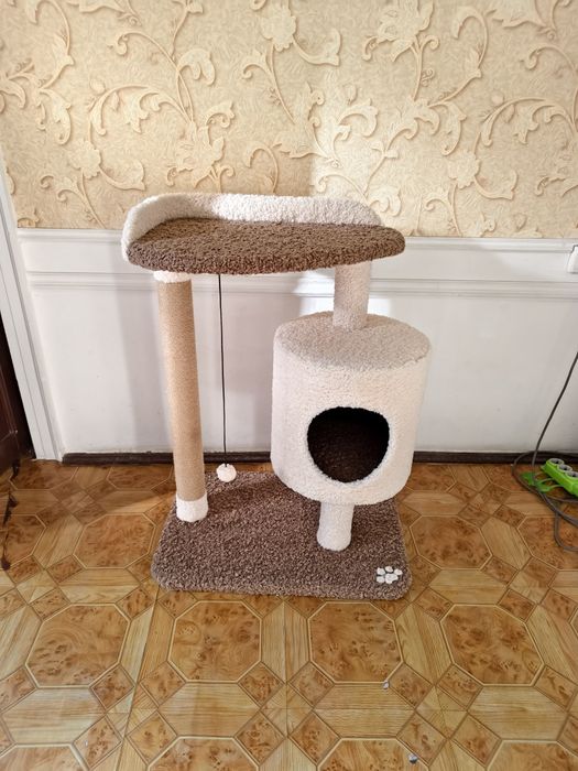 Домик для кошки. Когтеточка кошек. Зоодомики