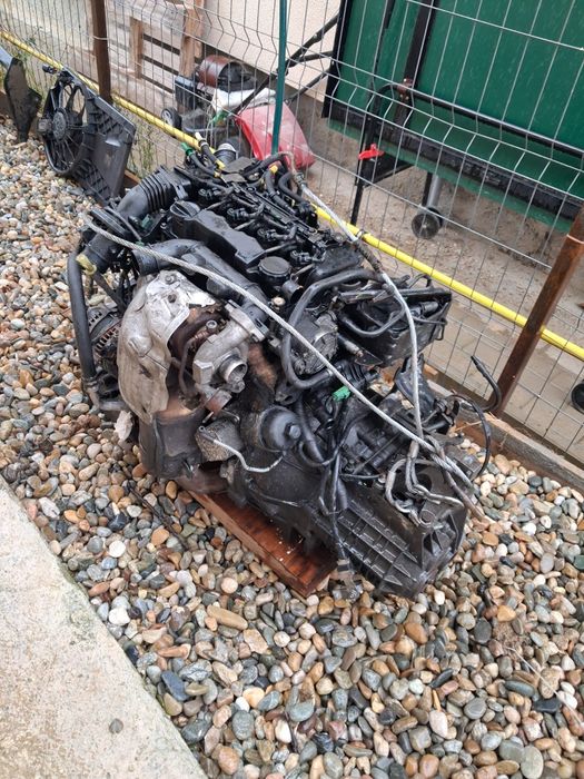 Vînd motor Ford focus 2