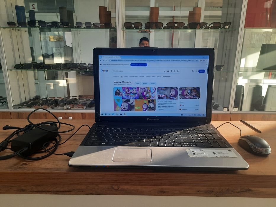 Ноутбук core i5, ozu 4 gb, 750 gb Зарядка, мышка