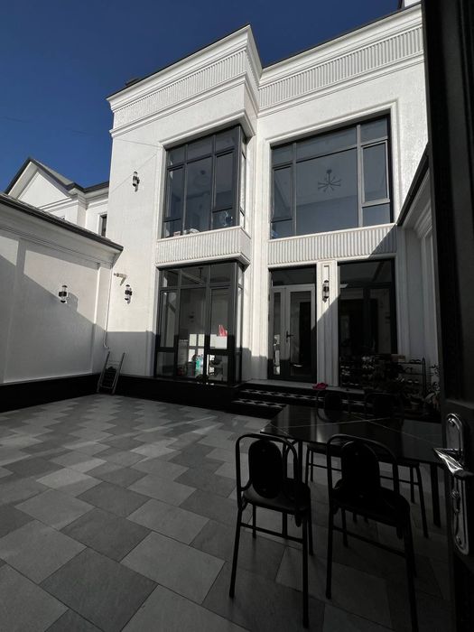 Сотилади срочно 6хона 1.8 соток коттедж