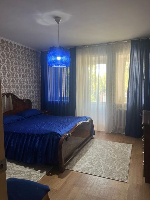 Продам  шторы в комплекте