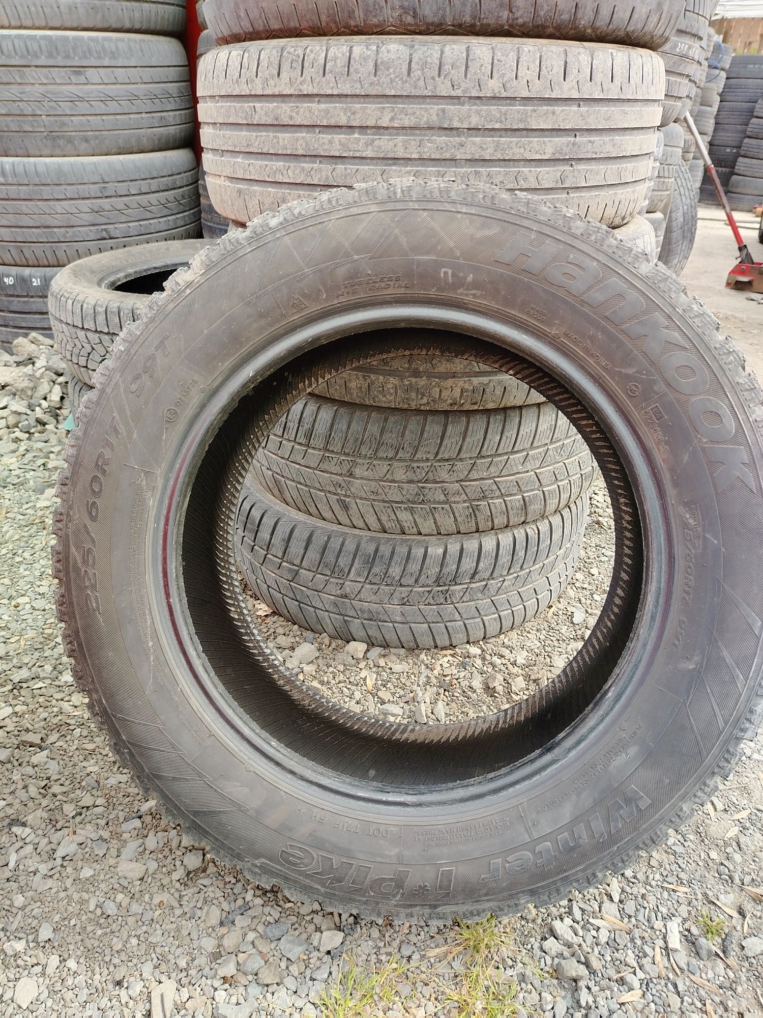 Зимни гуми 225 /60 /17 4броя