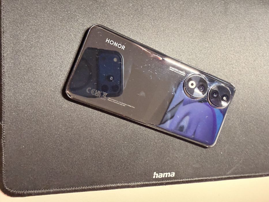 Honor 90 usor avariat