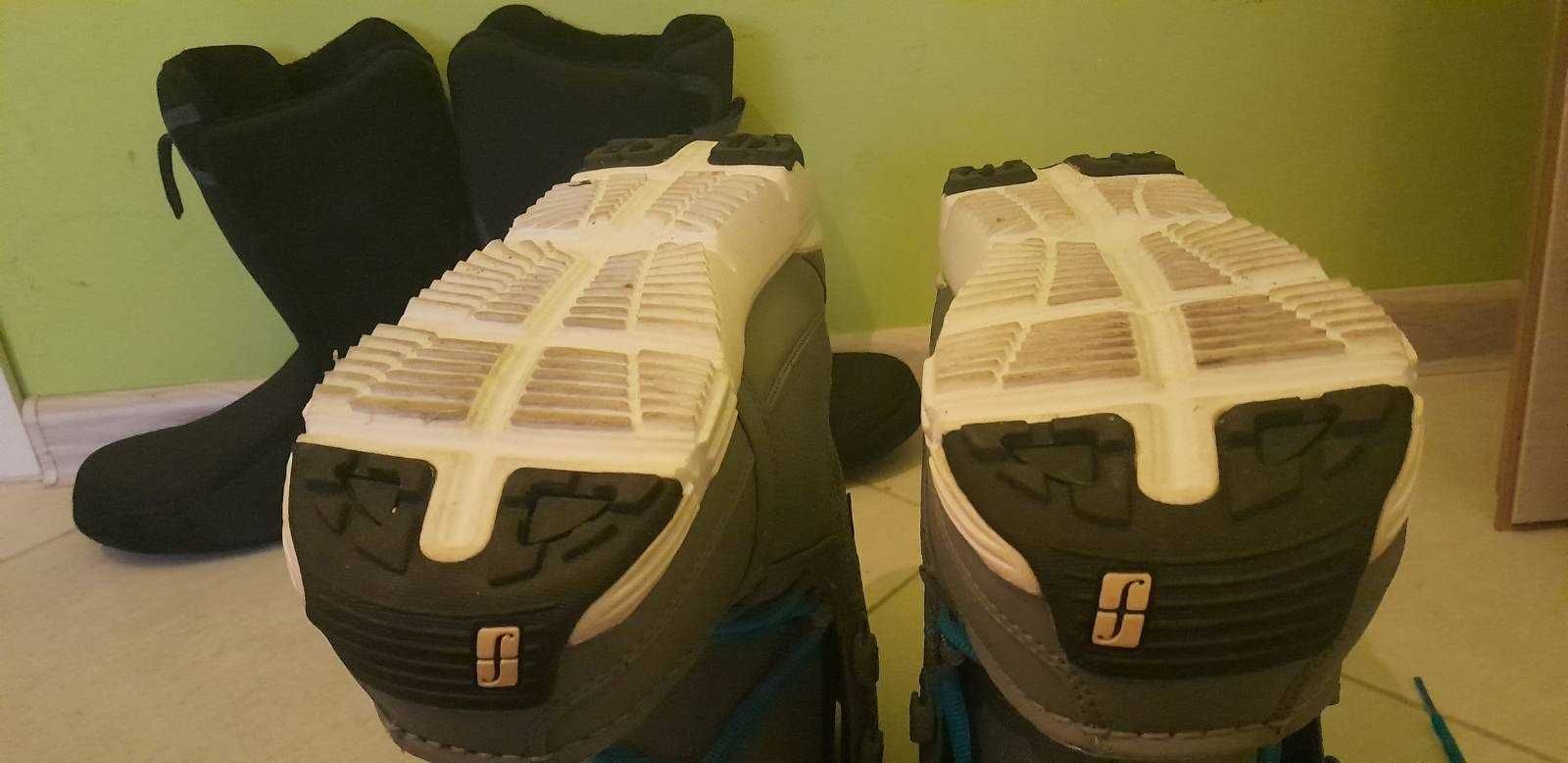 Почти нови Forum Tramp сноуборд обувки (размер 41)