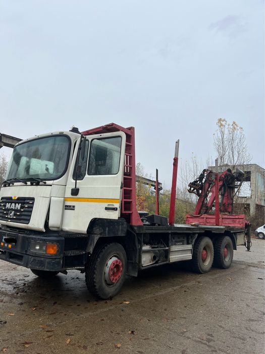De vanzare Camion forestier macara Penz