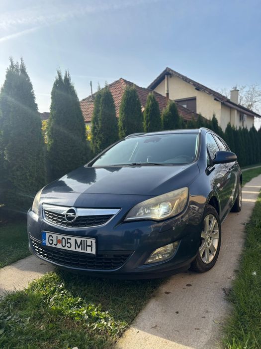 Opel Astra 2012 1.7 CDI 125 CP SUPER OFERTA  NU FAC SCHIMB!!!