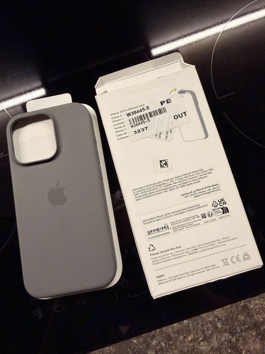 Husa iphone 16 pro silicon Apple OEM