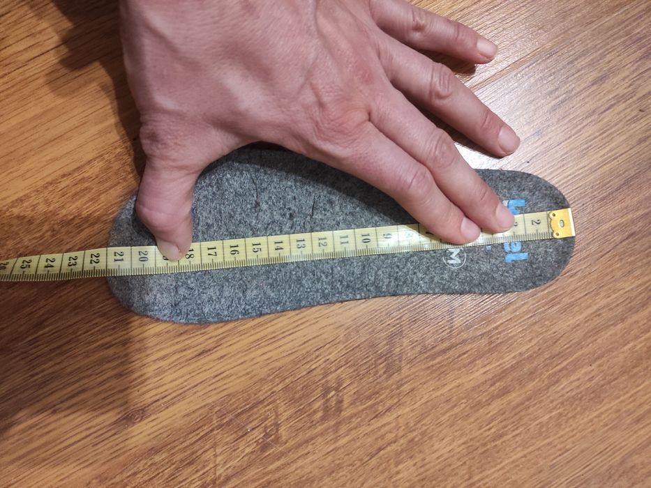 Боси обувки различни марки и модели