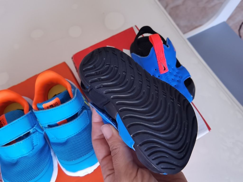 Оригинални сандали и маратонки Nike