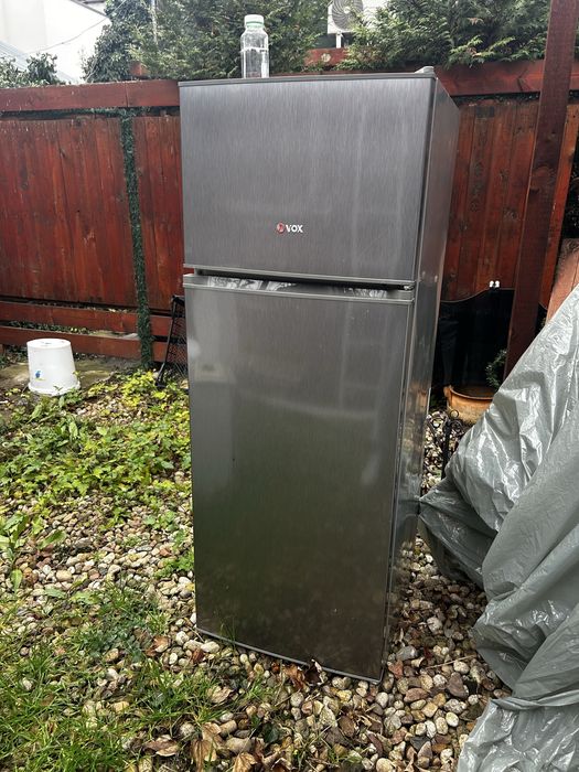 Работещ хладилник