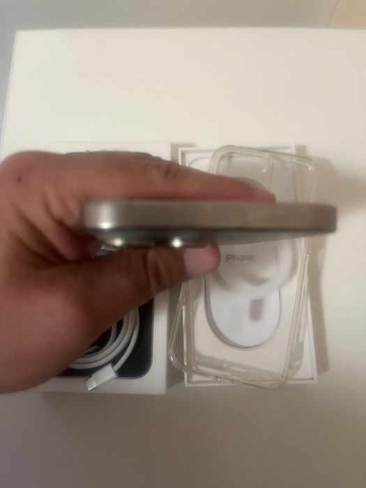 Iphone 16pro max 256GB 99% bat