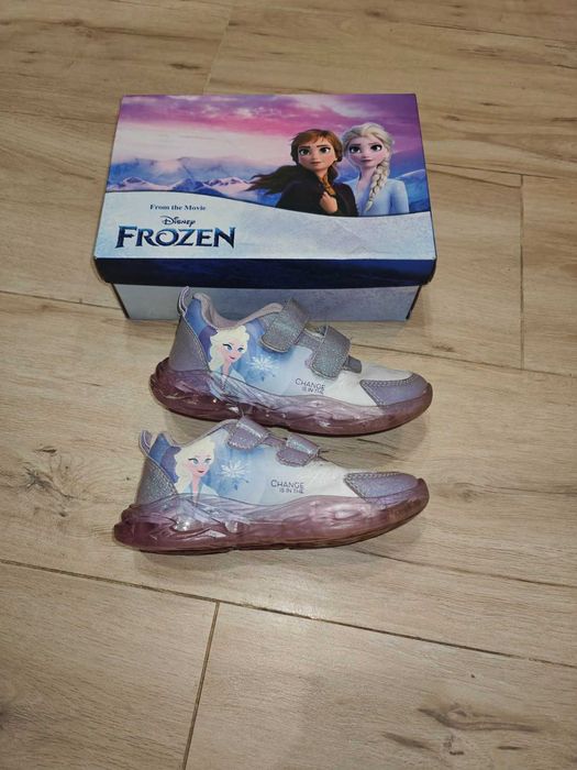 Детски светещи маратонки 29 номер