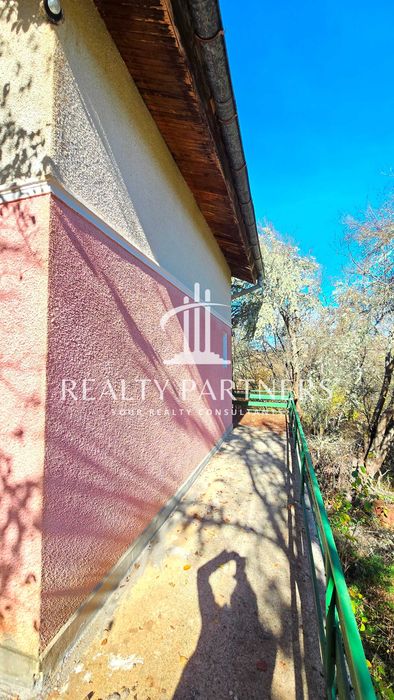 Продава се Къща в с. Глоговица, Област Перник - 80 кв.м за 320 €/кв.м - Снимка #2