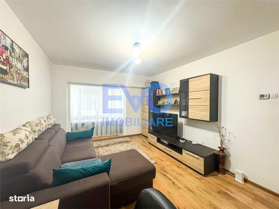 Apartament de vanzare, 2 camere, etaj 1, Podul de Fier, Iasi