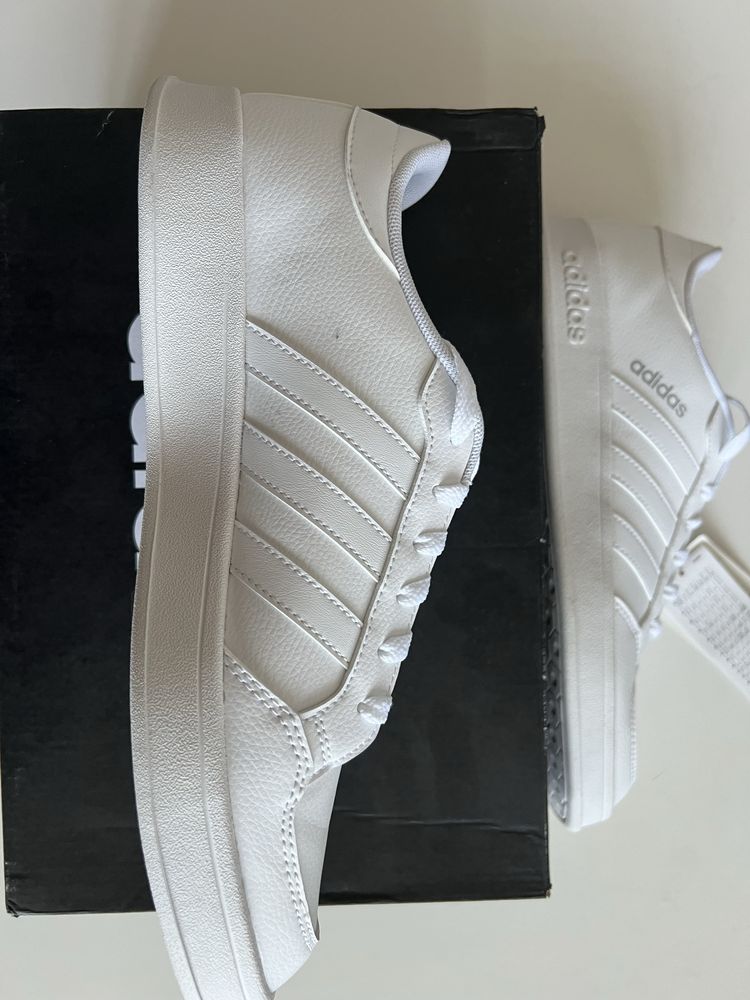Addidas Breaknet Tennis 45 1/3 EU