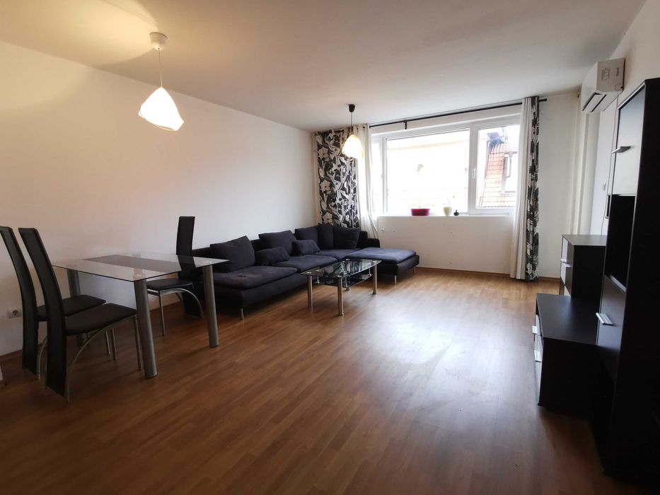 Тристаен под наем в Кръстова вада