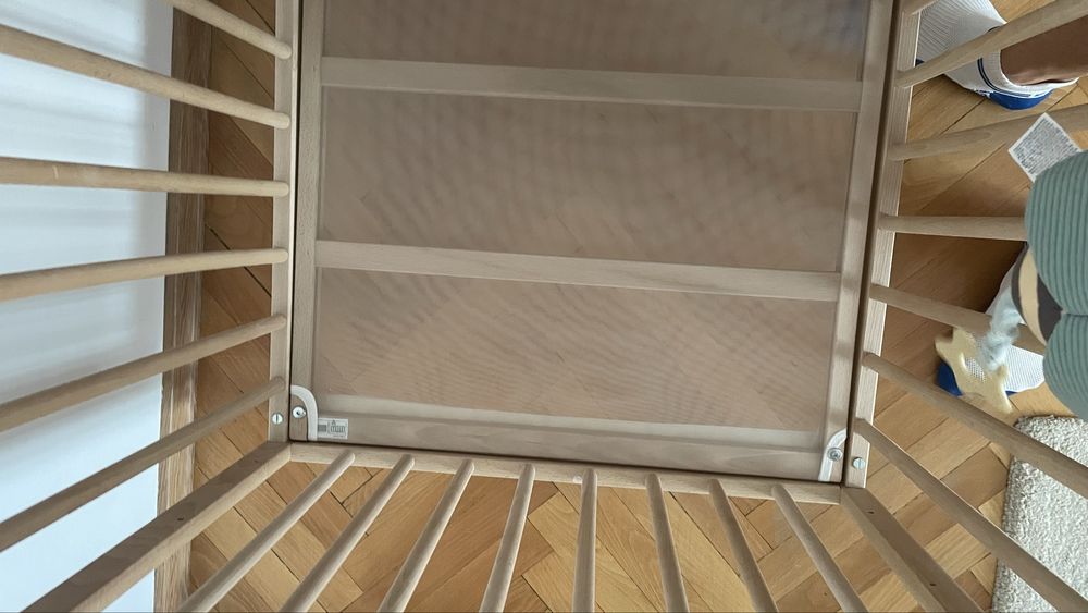 Patut bebe ikea in stare foarte buna