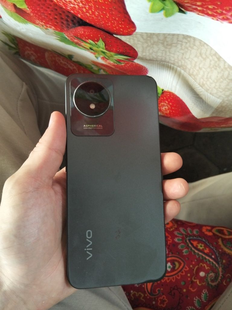 Vivo Y02 sotiladi