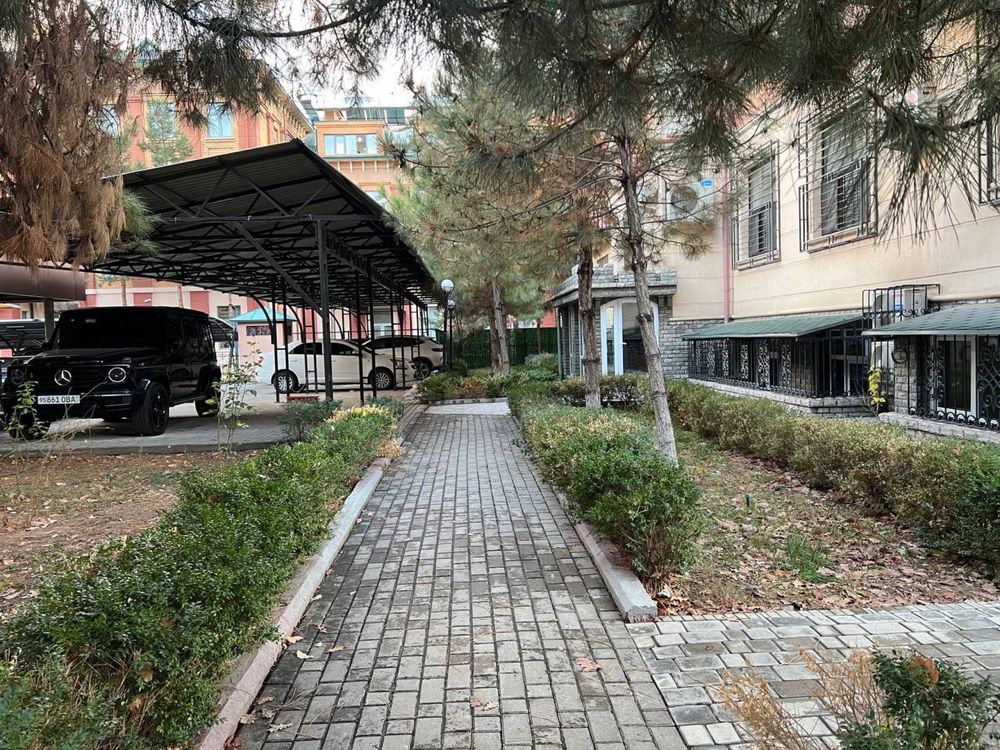 Продажа коммерческое помещение 500кв.м в самом центре города.