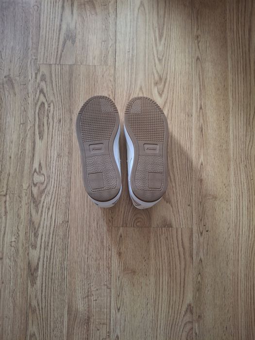 Нови дамски маратонки на PUMA,38 номер