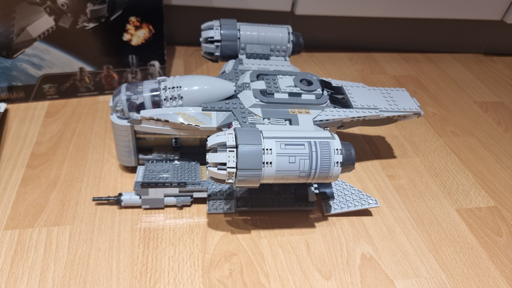 Lego 75292 The Razor Crest Star Wars: The Mandalorian!