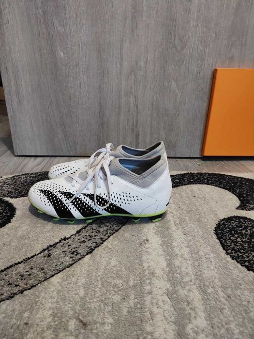 Adidași cu crampoane/38 ADIDAS