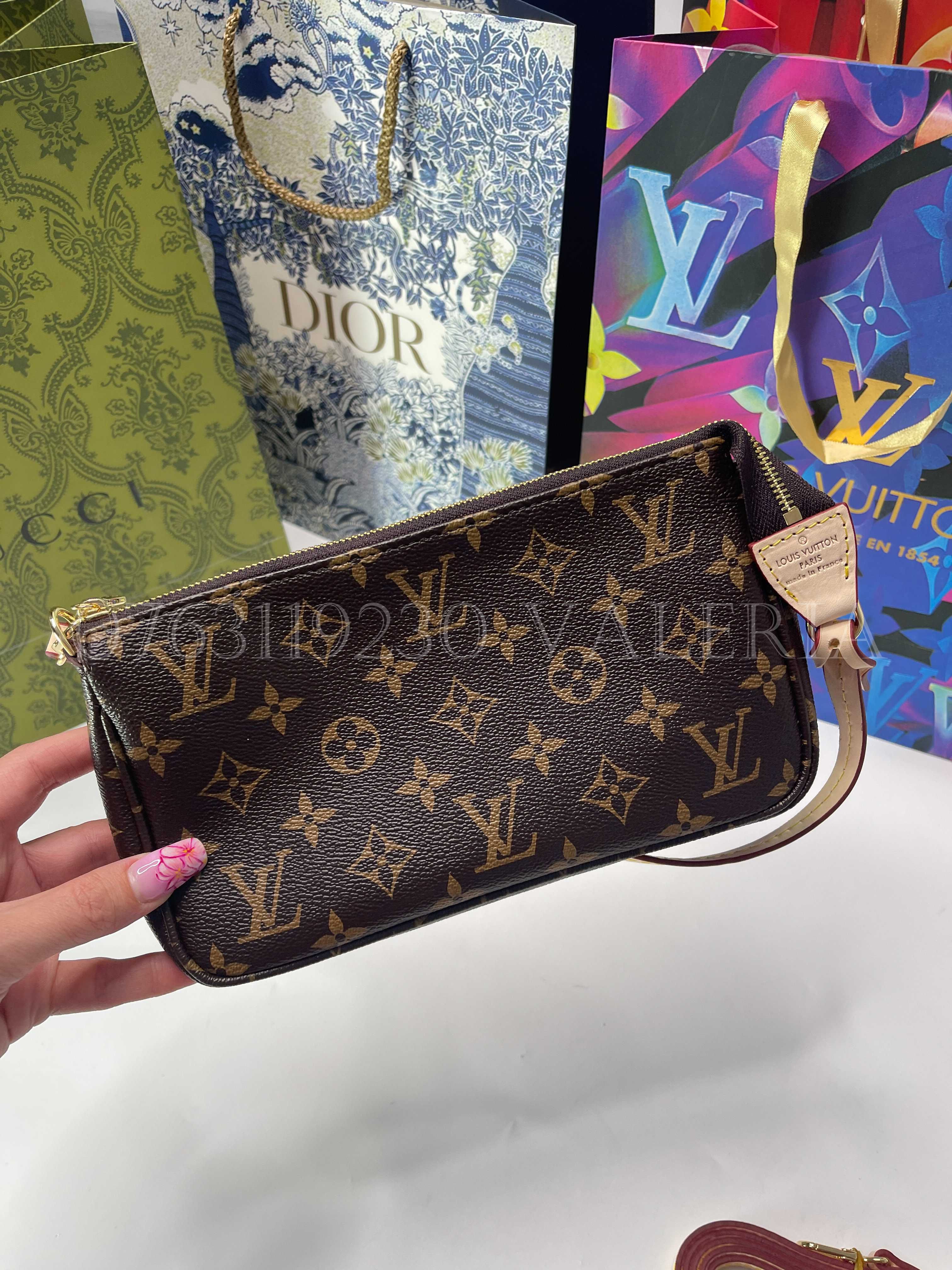 Geanta Louis Vuitton - Pochette Accessoires Monogram