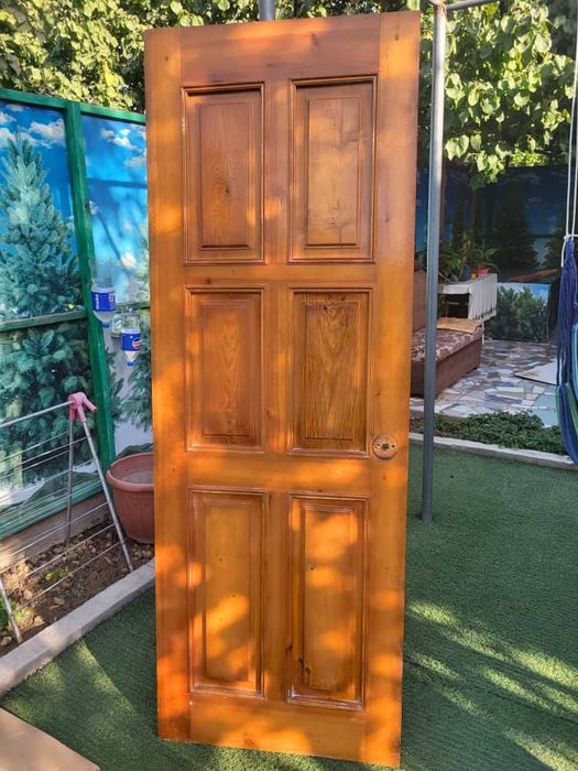 Дверь деревянные, в отличном состоянии