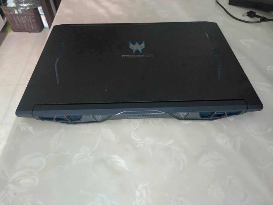 Laptop gaming Acer Predator Helios 300, display 17", nVidia RTX 2060