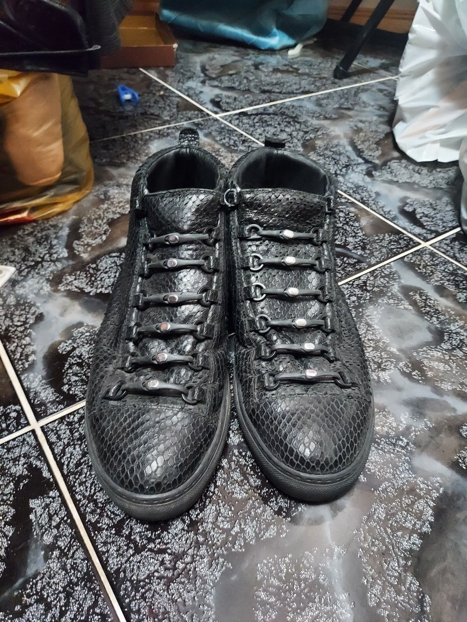 Продаю обувь от Balenciaga