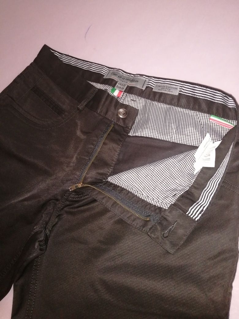 Pantaloni / jeans / blugi One in a million Italia