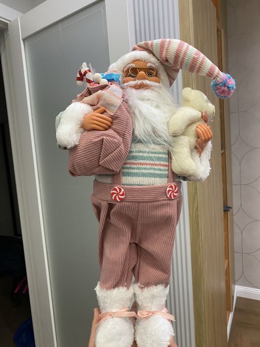 Новые Дед Морозы Санта клаусы в разных расцветках