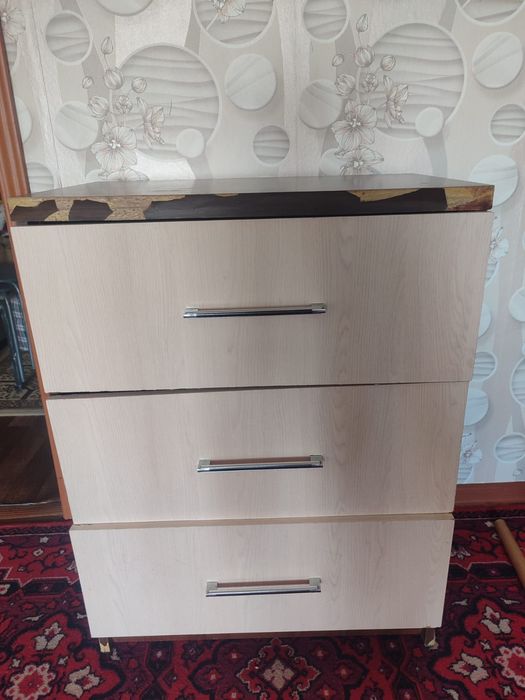 отдам даром мебель