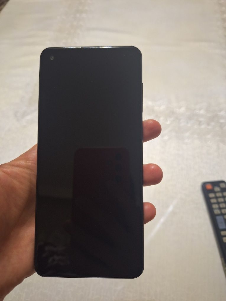 Samsung A21s xotirasi 32GB