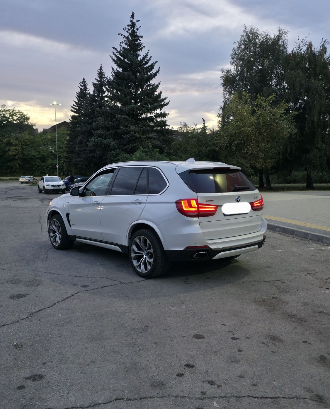 Продавам, заменям! 
BMW X5 F15 40е 313кс. 8ZF 2017г. 185400км. Plug-in
