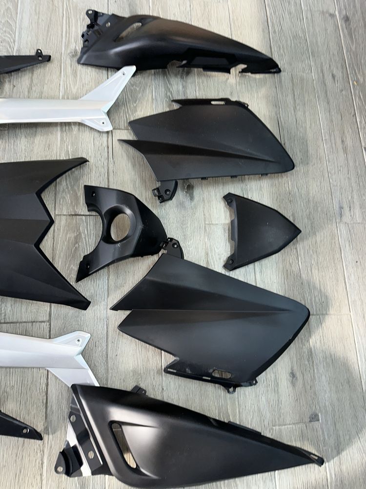 Yamaha T-Max 530 спойлери