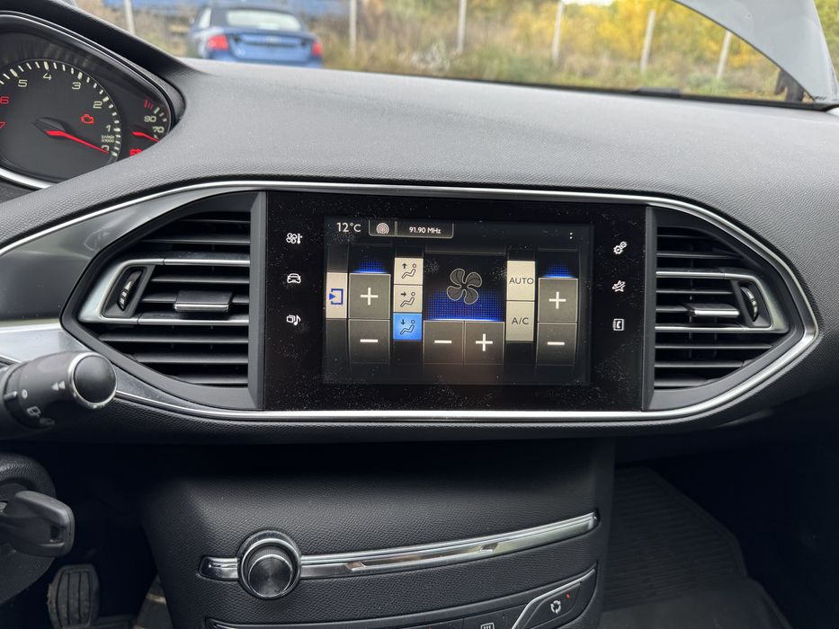 Piese dezmembrari peugeot 308 1.6 THP 2015 68000 km