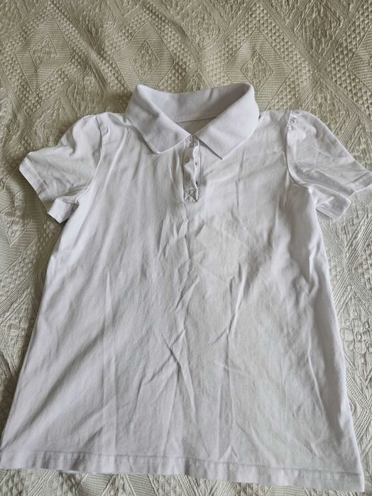 Тениска белая для девочек.  На рост 134см. Хлопок. Фабричный пошив.