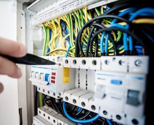 Electrician autorizat / Camere video digitale Jan Cioc