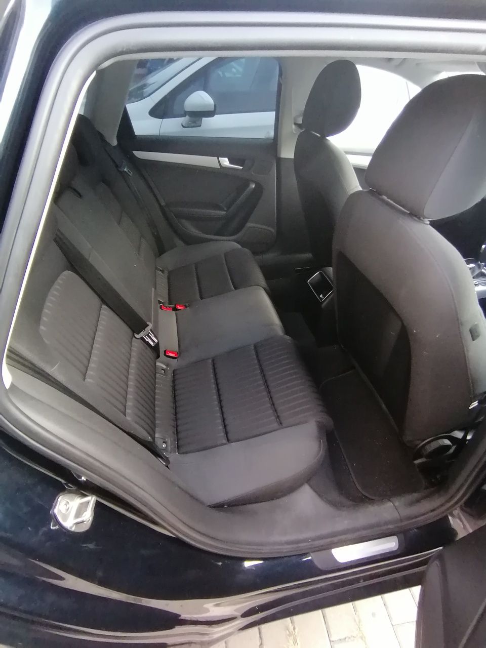 Audi A4, 2011, 2.7 V6