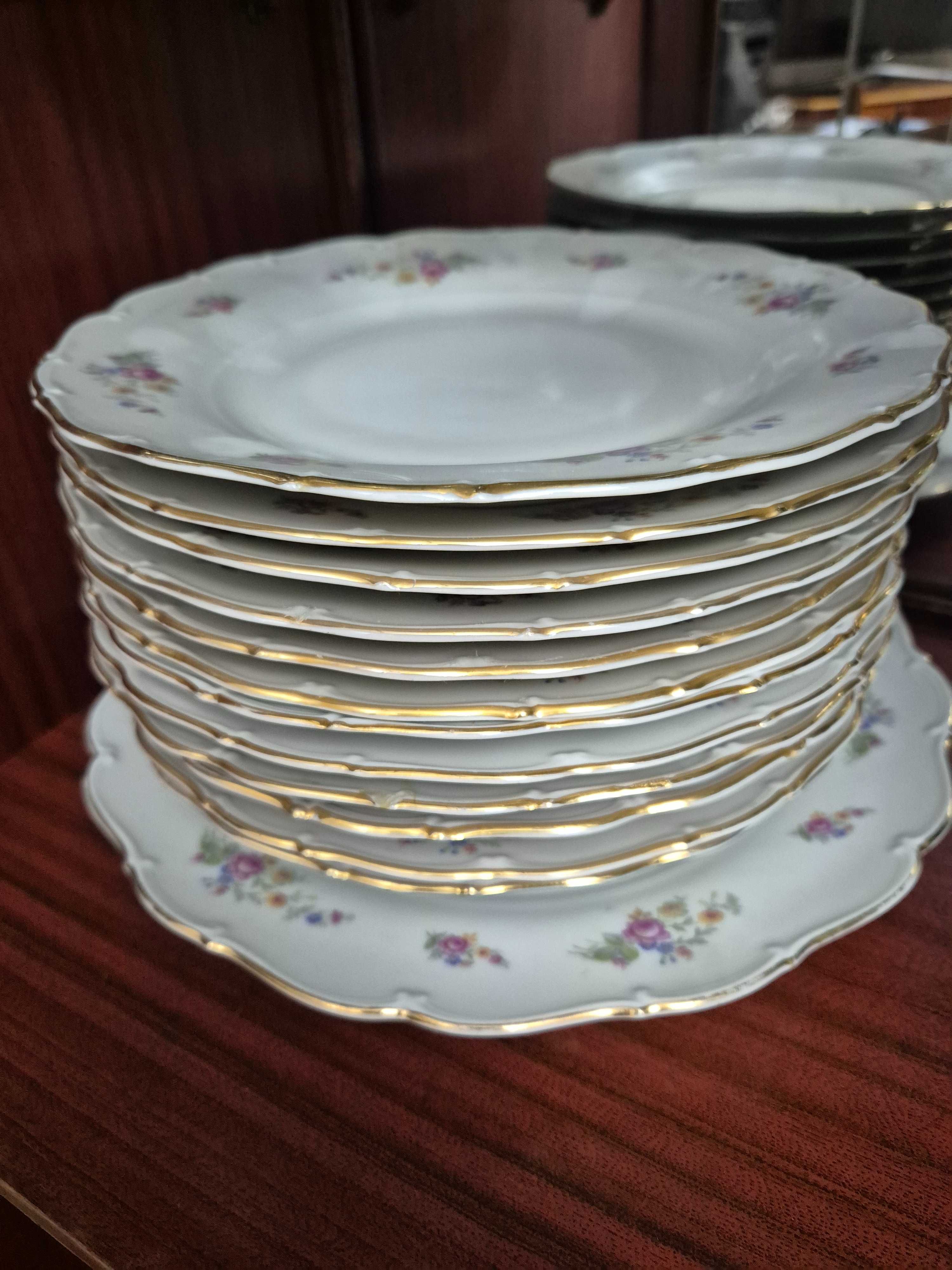 Продам сервИз посуды Чехия