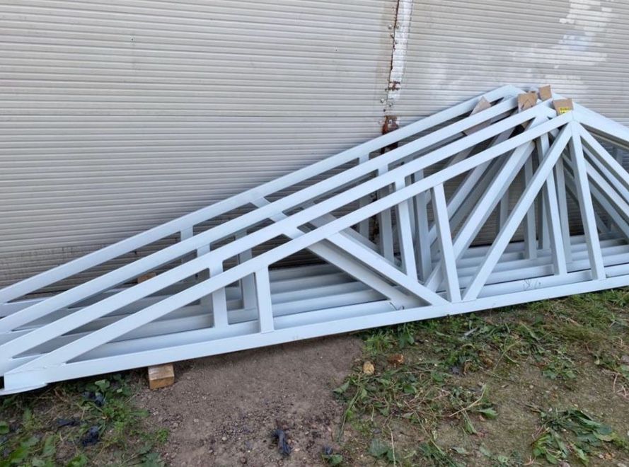 vindem structuri metalice la comandă orice dimensiune avem reducer40%