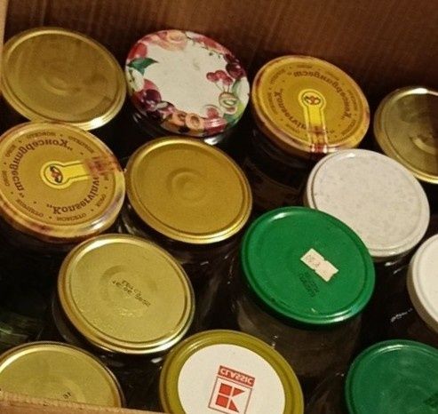 Буркани с винт, Чисти са, над 200бр, различни.