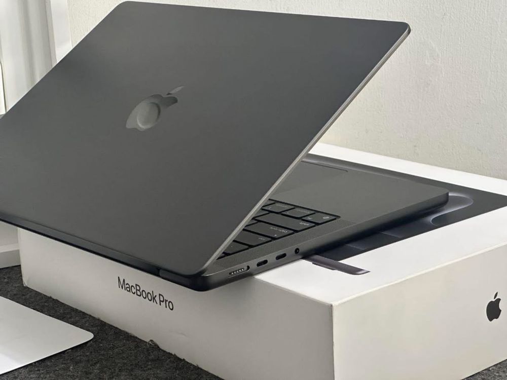 MacBook Pro M4chip 16/512Gb 14inch 7cycle