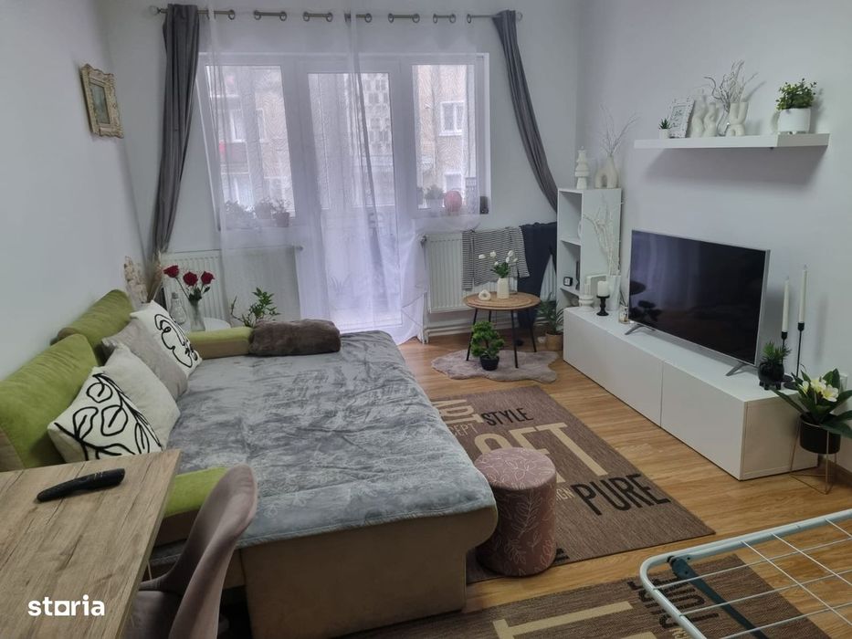 Apartament 2 camere decomandat,Deva-piața centrală