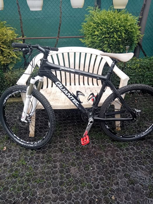 Vând bicicleta de carbon adusa de doua zile din Germania