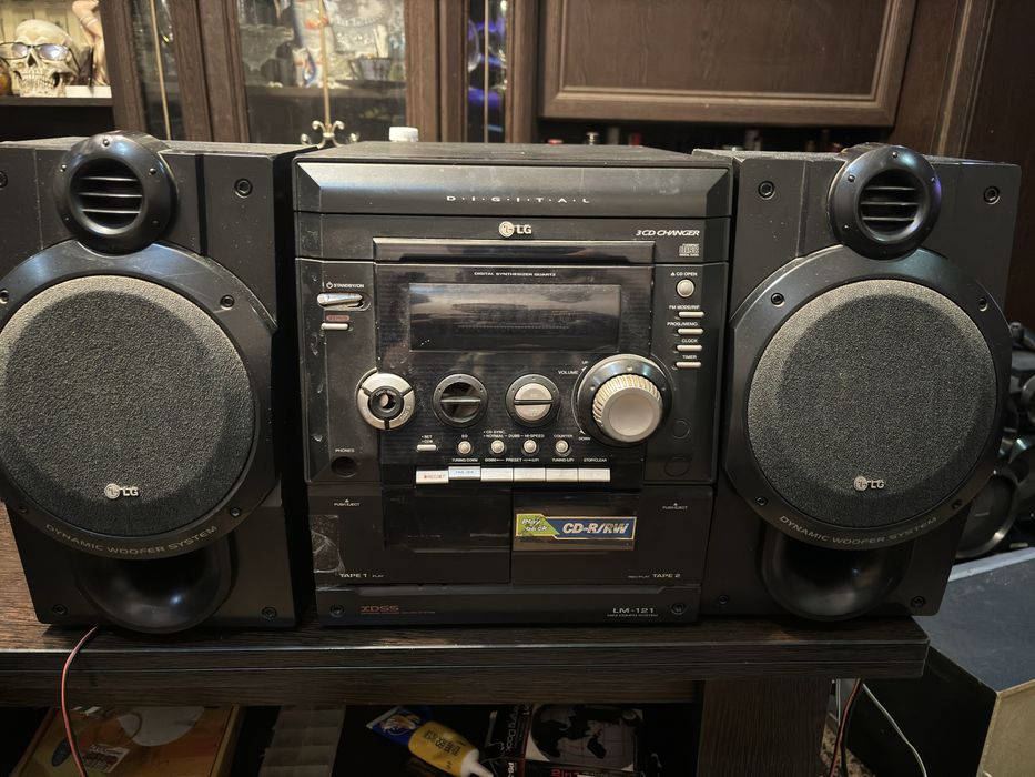 Музыкальный центр LG