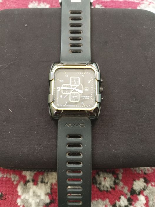 Diesel DZ4147 с хронографом