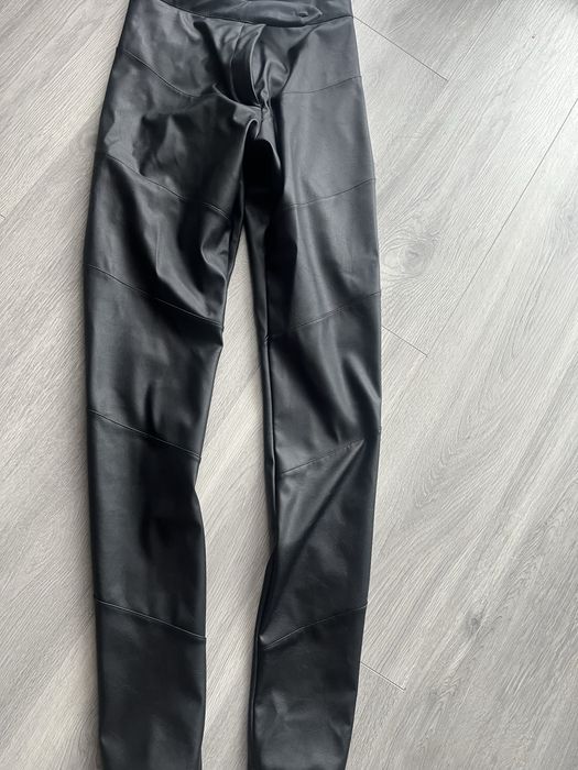 Colant piele 2 perechi, merastore si foggi ambele mărimea M